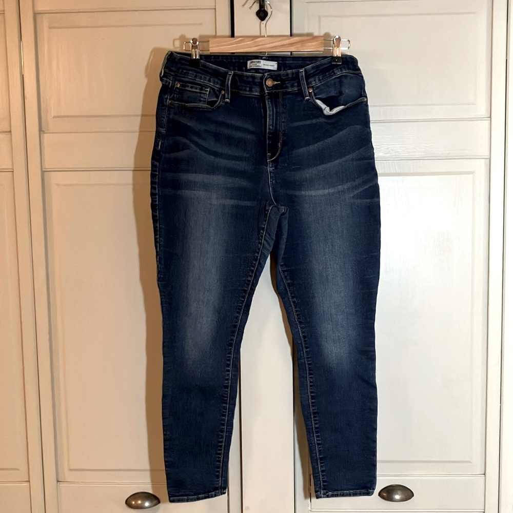 Levi Strauss Signature Mid-Rise Skinny Jeans W33 L28